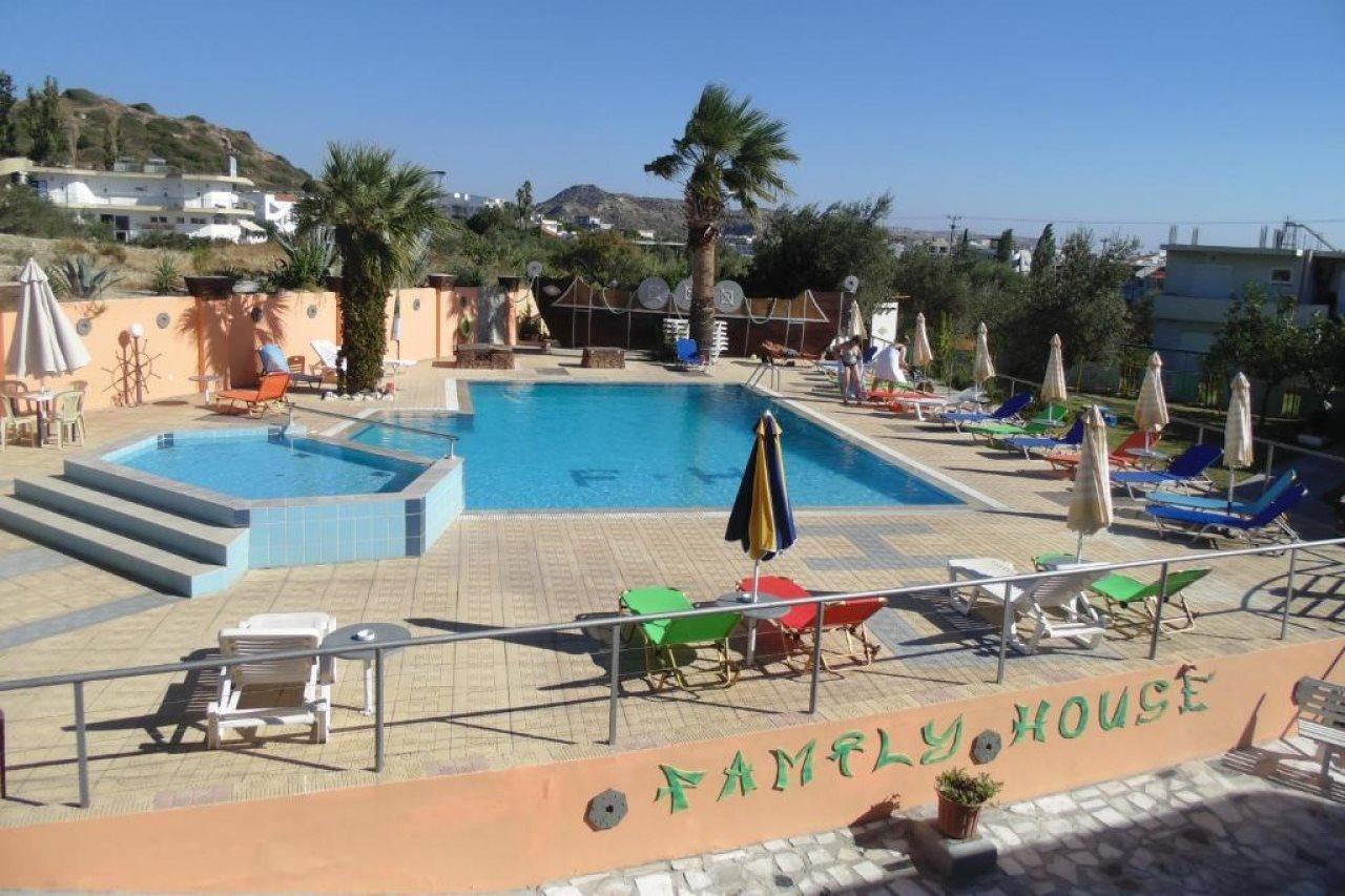 Family House Faliraki Studios Apartments Екстериор снимка